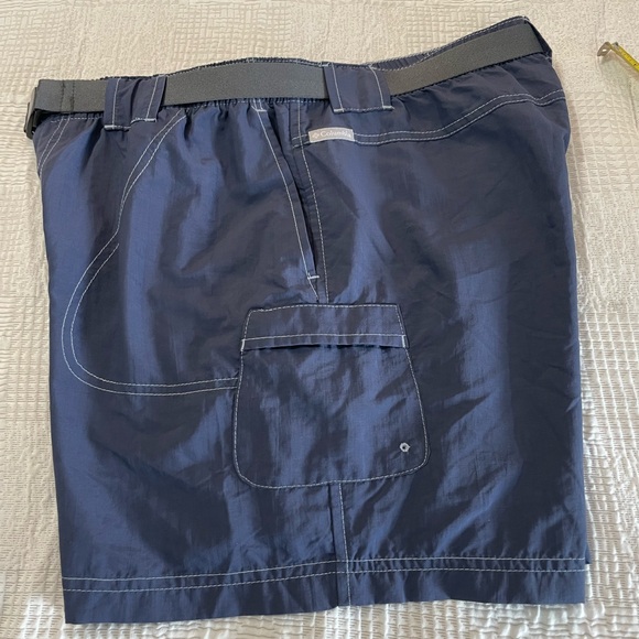 Women's💙🩶Columbia Sandy River Cargo Shorts with Adjustable Belt,Medium Navy Blue - Picture 8 of 10